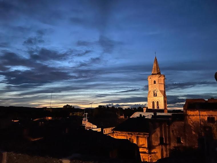 Insolite Studio -La Tour Des Templiers- Montfrin Buitenkant foto